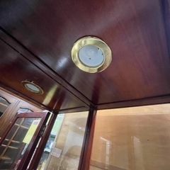 ガラス コレクションボード 木目ブラウン アンティークの画像