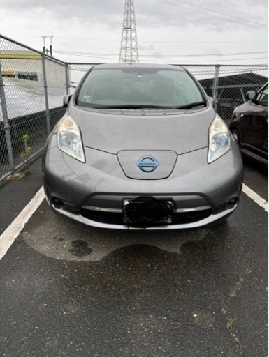 決まりました　日産リーフ　電気自動車　家庭用充電ケーブル付き