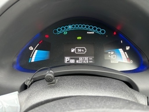 決まりました　日産リーフ　電気自動車　家庭用充電ケーブル付き　　