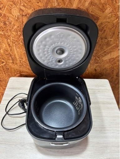 F2512 炊飯器 アイリスオーヤマ 2020年 3合炊き