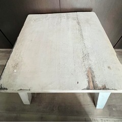 アンティーク風　椅子　飾り台の画像