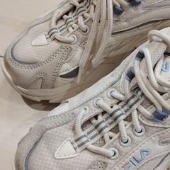 FILA 人気スニーカー 24cm