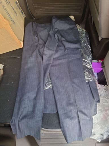 スーツ、ズボン、ネクタイ、シャツセット