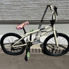 自転車 マウンテンバイク