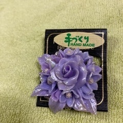 お花のスカーフクリップの画像