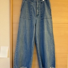 新品　ローリーズファーム　ジーンズ　ジーパンの画像