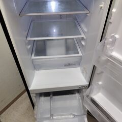 世田谷区近辺配送可能　2ドア冷蔵庫　三菱電機 146Lコンパクト　2019年　サファイアブラック MR-P15E-B　ｺﾝﾊﾟｸﾄ2ﾄﾞｱの画像
