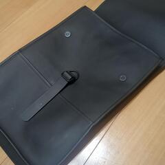 RAINS 防水 バッグパックの画像