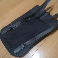 RAINS 防水 バッグパックの画像