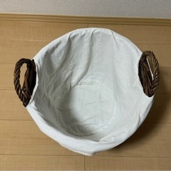 藤カゴ（大ぶり）　の画像