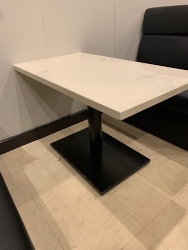 ラウンジ店舗用テーブル　家具 オフィス用家具 机