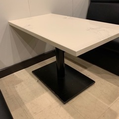ラウンジ店舗用テーブル　家具 オフィス用家具 机
