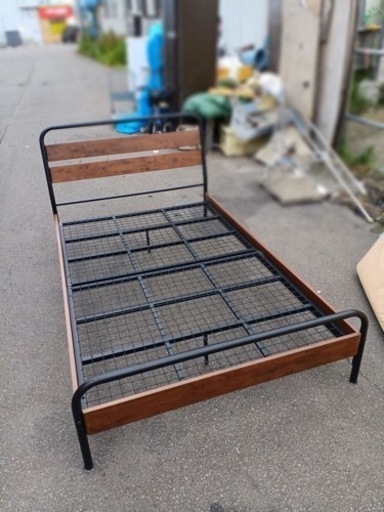 アース万代店　ニトリ　Nスリーブプレミアム02家具 ベッド セミダブルベッド