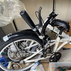 自転車 折りたたみ自転車の画像