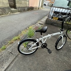 自転車 折りたたみ自転車の画像