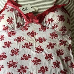 ☆新品☆ カップ付きキャミソール　綿素材　ミッシェルクラン　☆新品☆