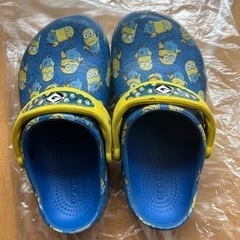 クロックス ミニオン 18cm 