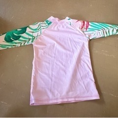 美品　子供用ラッシュガード③の画像