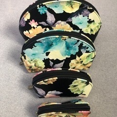 化粧ポーチ(未使用品）