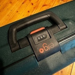 ergo スーツケースの画像