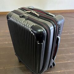 セール中【中古】キャリーケース PCの出し入れなどに便利なフロン...