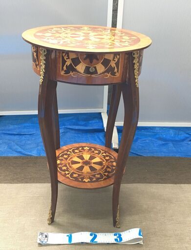 EA271)円形テーブル アンティーク調 エジプト輸入品 幅：約45,5cm 高さ：約76cm 奥行：約45,5cm 中古品【取りに来られる方限定】