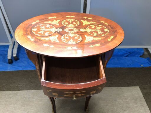 EA272)楕円形テーブル アンティーク調 エジプト輸入品 幅：約52cm 高さ