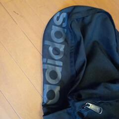 新古美品adidasバッグの画像