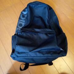 新古美品adidasバッグ