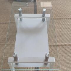 テーブル（硝子製）の画像