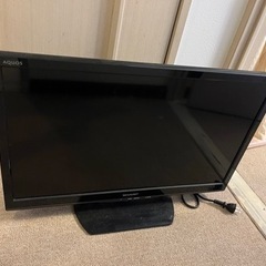 液晶テレビ　シャープ　24型　AQUOS