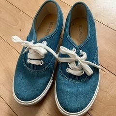 女性★靴★室内使用で美品★スニーカー