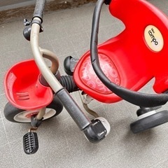 乗用玩具　子供用品 ベビー用品 ベビーカー、バギー　三輪車