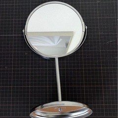 IKEA  TRENSUM トレンスーム　鏡　ステンレス　２つの画像
