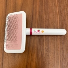 ペッツルート　スリッカーブラシＳ　耳毛抜きハサミとセットで400円　