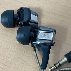 JVC　有線イヤホンの画像