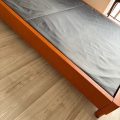 セミダブル　ベッドフレームの画像