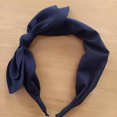 美品　大きなリボン　カチューシャ