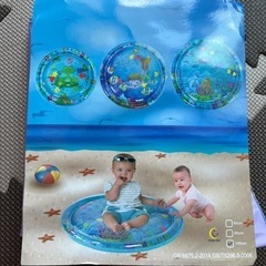 プール　ウォーターマット　水を入れても濡れない