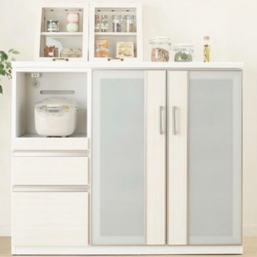 【超美品‼️】定価64,990円♪ ニトリ 120cm幅ミドルレンジボード キッチンカウンター 食器棚 収納家具 艶あり木目調ホワイト♪