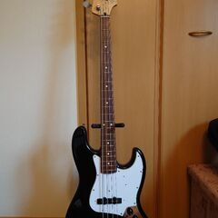 最終値下げ ギグバッグ付き JDシリアル Fender JAZZ...