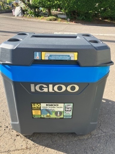 キャンプ用品　クーラーボックス　大容量