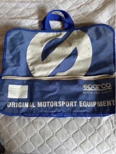 中古スパルコ　レーシングスーツバッグ。
