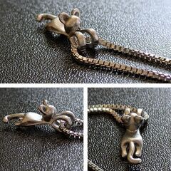 ぶら下がり猫ネックレス（新品）の画像