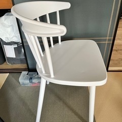 プラ素材　ダイニングチェア　2脚の画像
