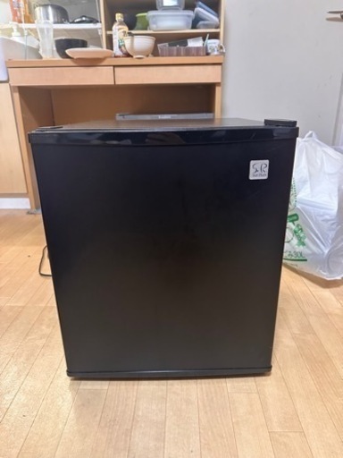 ペルチェ式 48リットル 1ドア電子冷蔵庫「冷庫さん」 SR-R4802