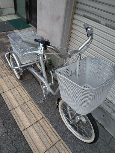 MIMUGO[ミムゴ]SWING CHARIE(スウイングチャーリー)20/16吋 三輪車(シルバー)