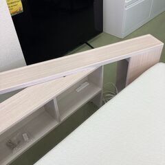【お取引中】【美品】ヘッドレスト分離可能型 パイン材セミダブルベッド★6036★の画像