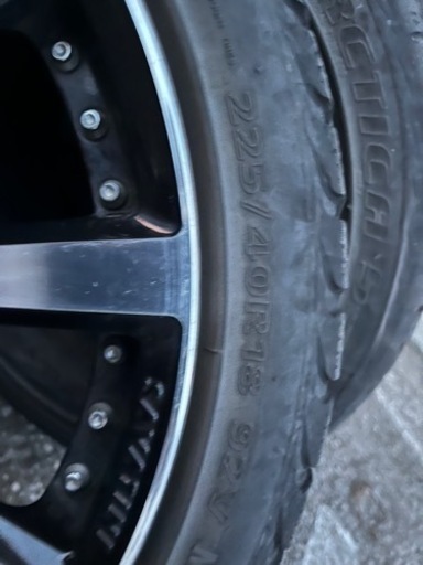 車のパーツ タイヤ、ホイール