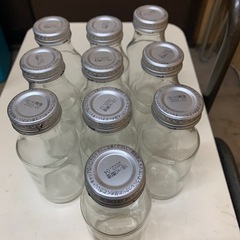 形の整ったガラス瓶　10個の画像